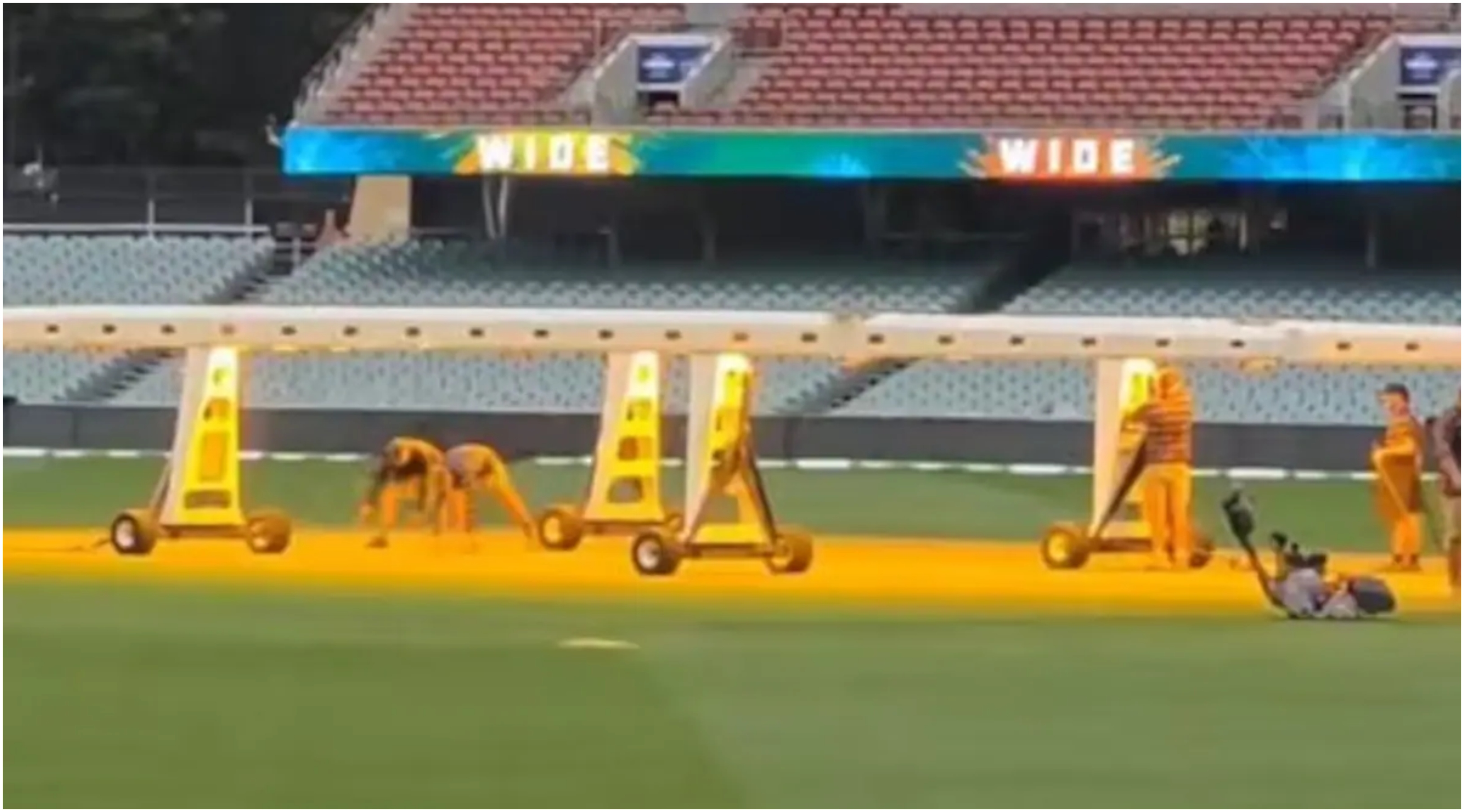 UV lights getting used at the Adelaide Oval pitch | Screengrab