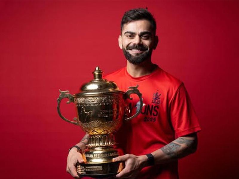 Virat Kohli with IPL trophy | RCB X