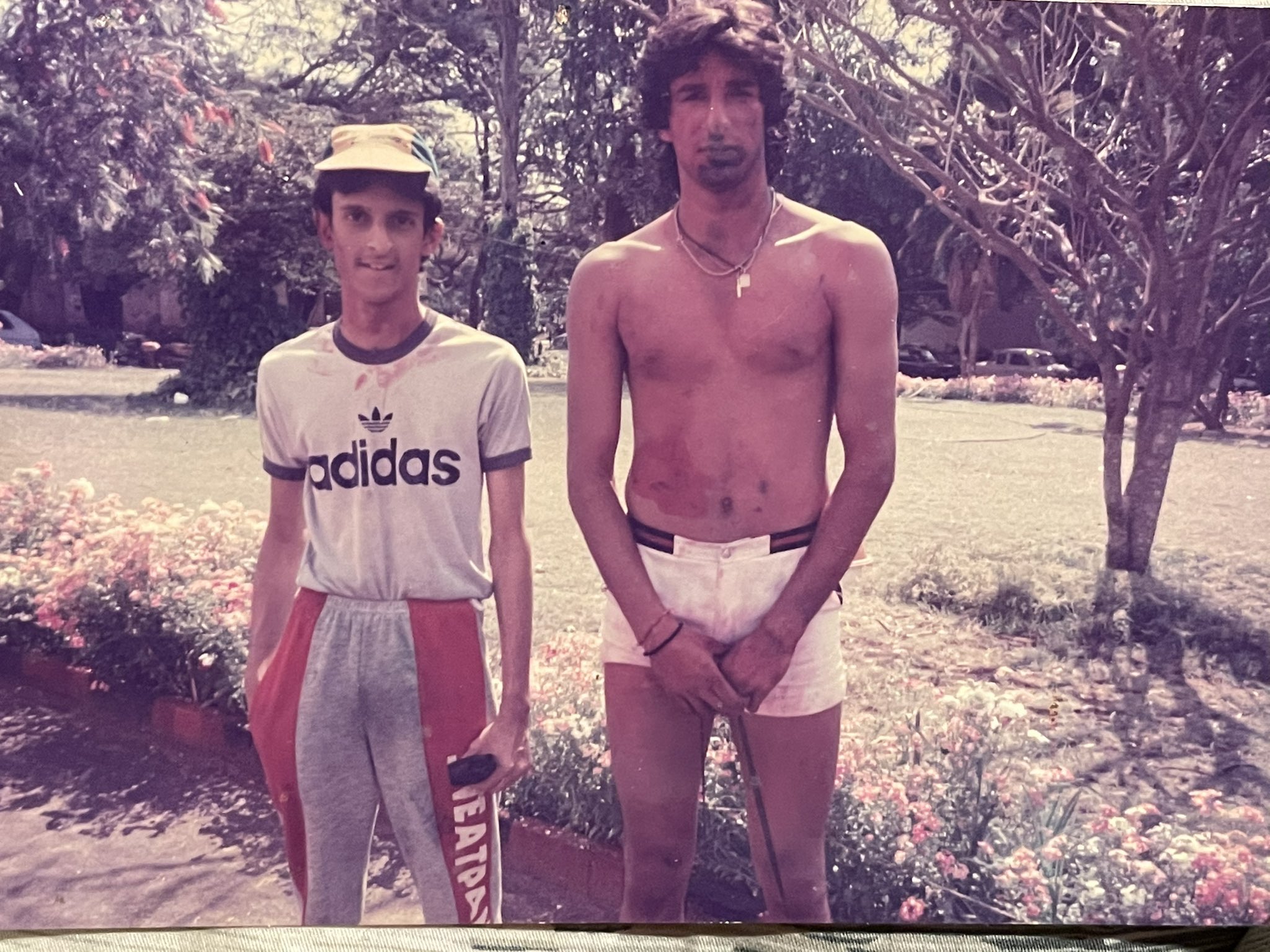 Gautam Bhimani posted this photo with Wasim Akram taken on Holi in 1987 | Twitter