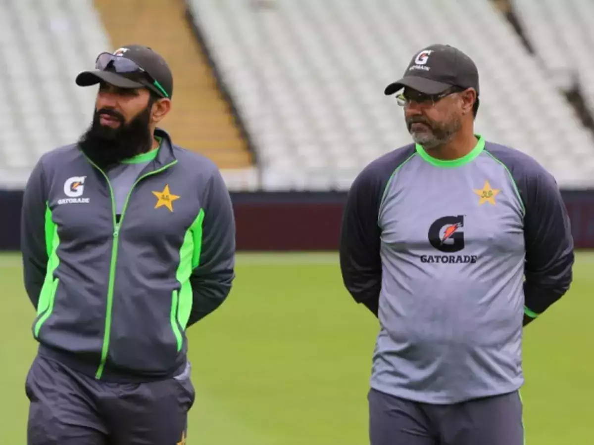 Misbah Ul Haq and Waqar Younis | Twitter