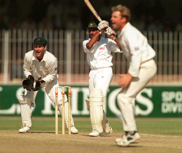 Salim Malik hits Shane Warne during the 1994 Test series  | Getty