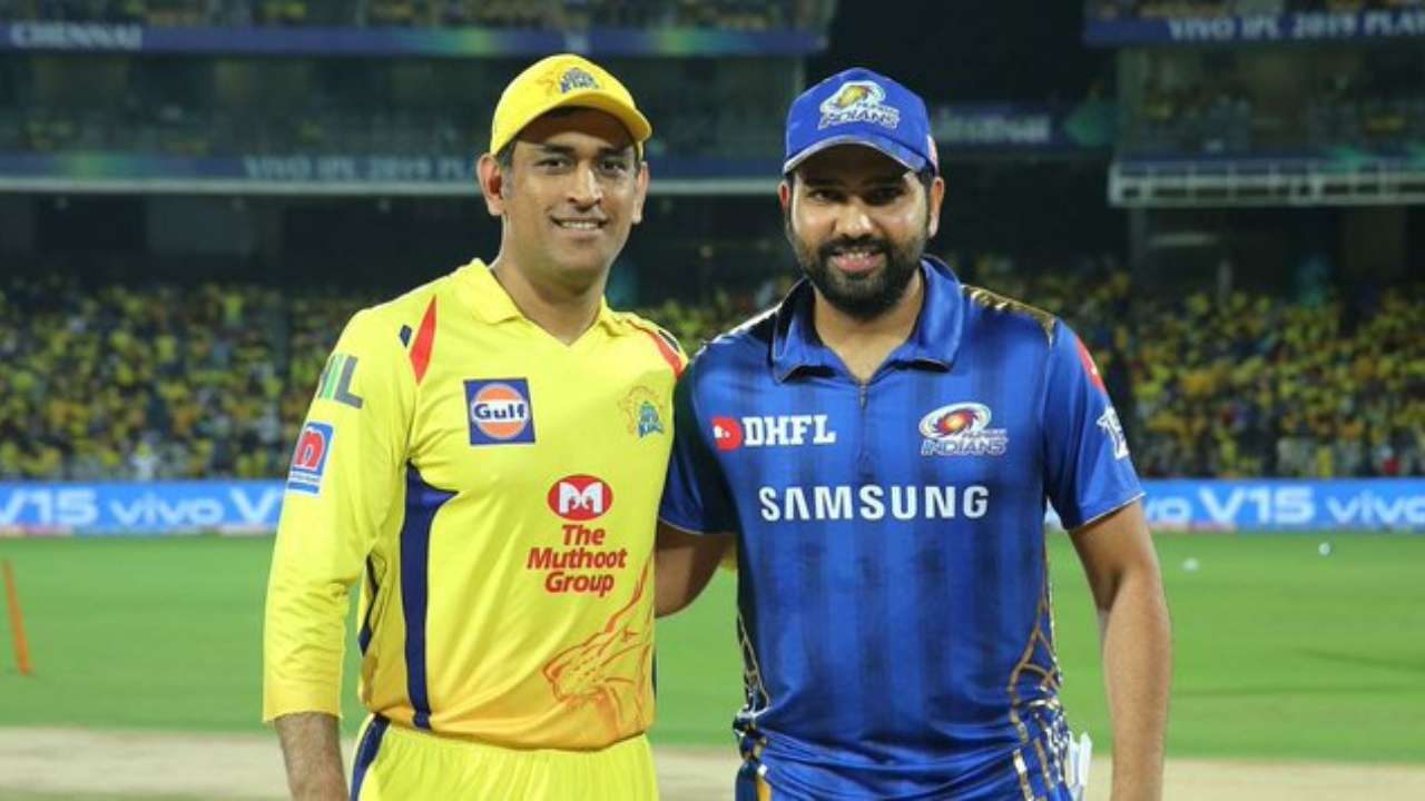 MS Dhoni and Rohit Sharma during IPL | Twitter