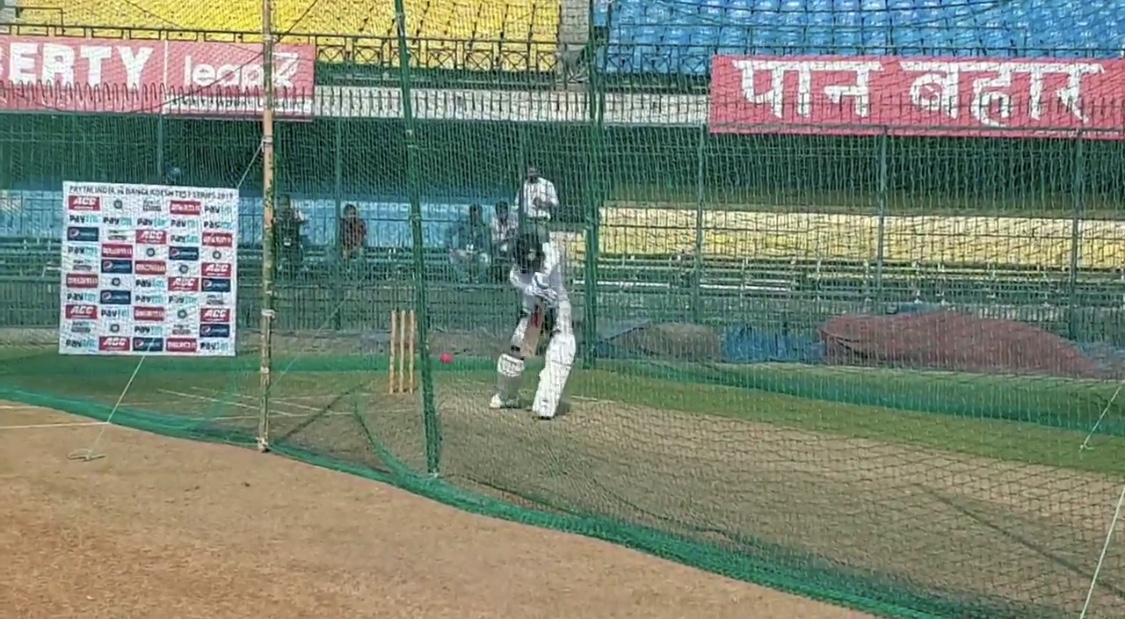 Virat Kohli faces the pink ball at nets | Screengrab