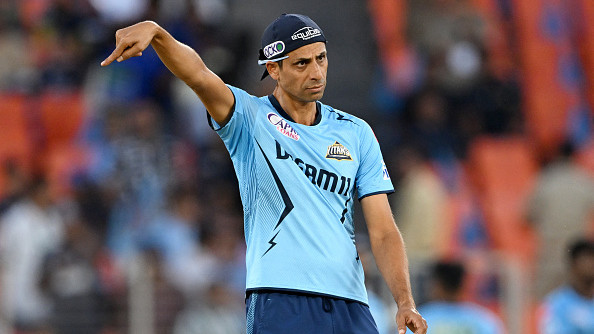 “I'm very happy where I am,” Ashish Nehra clarifies he has no ambition of becoming India's head coach 