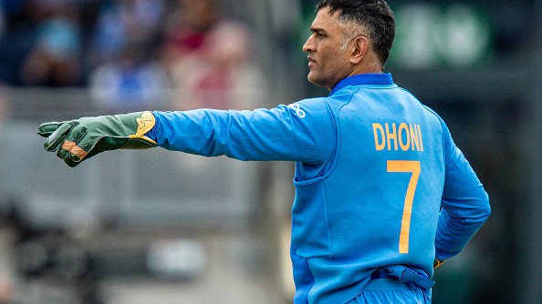 Mohammad Kaif and Dinesh Karthik appeal BCCI to retire the no.7 jersey in respect of MS Dhoni