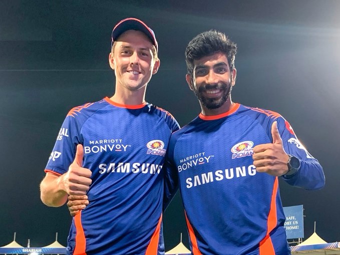 Boult and Bumrah combined to reduce CSK to 21/5 in powerplays  | MI Twitter