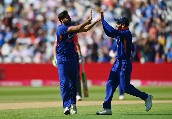 Virat Kohli with Bhuvneshwar Kumar | Getty 