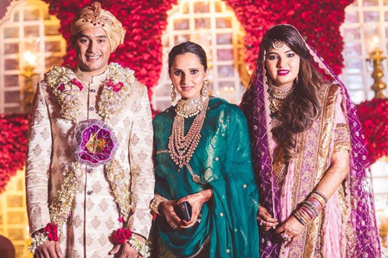 असद और अनम को शादी की बधाई देती सानिया मिर्जा | Instagram