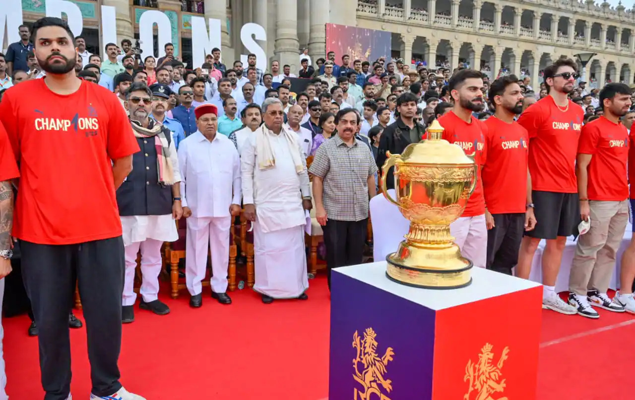 RCB and Karnataka CM and Deputy CM during their IPL 2025 celebrations | X