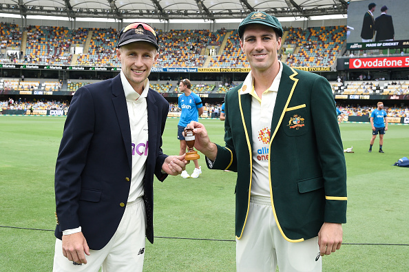 Joe Root and Pat Cummins poses with the Ashes Urn | Getty Images