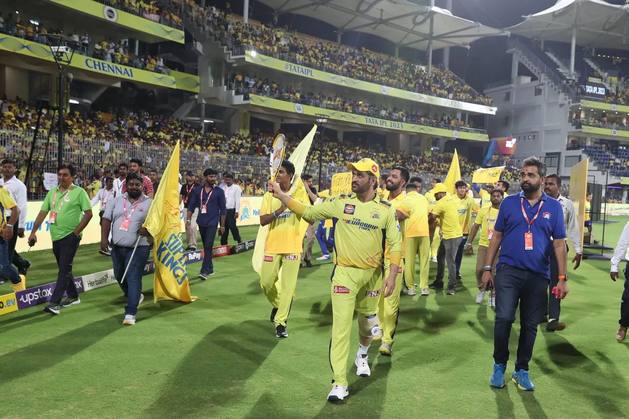 MS Dhoni and CSK took a lap of honour | BCCI/IPL 