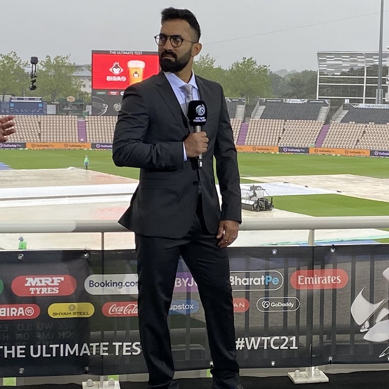 Dinesh Karthik during the WTC Final | Twitter