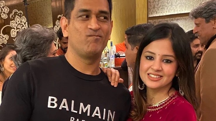 MS Dhoni and wife Sakshi Dhoni to start a new innings in entertainment industry 