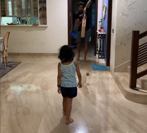 Ashwin plays indoor cricket with his daughter | Screengrab