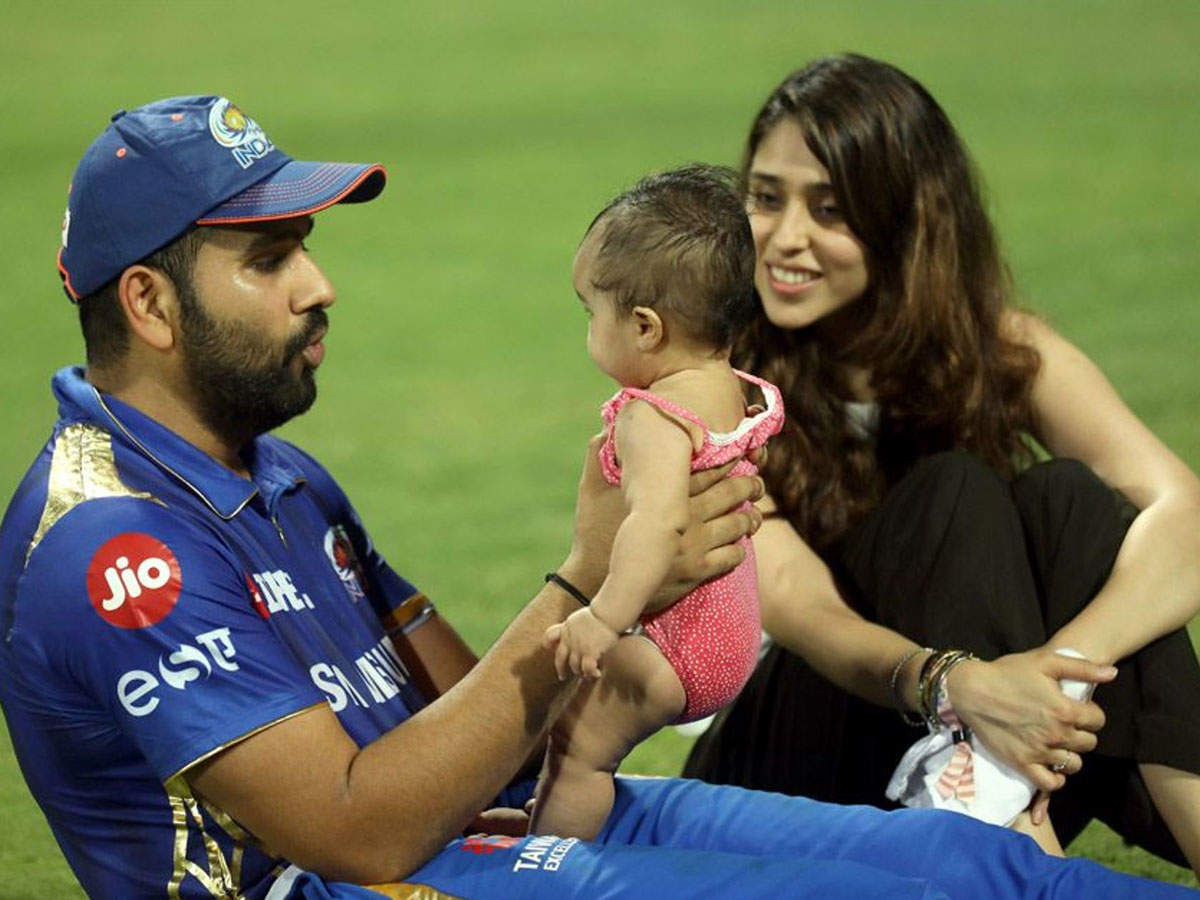Rohit with daughter Samaira and wife Ritika after IPL 2019 final win | Twitter