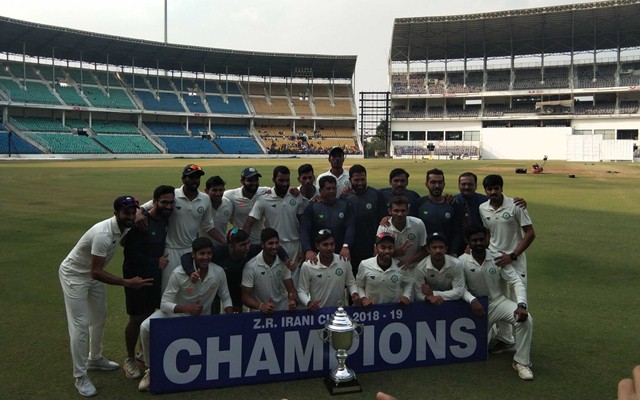 Vidarbha players posing with the Irani Cup 2019 | Twitter