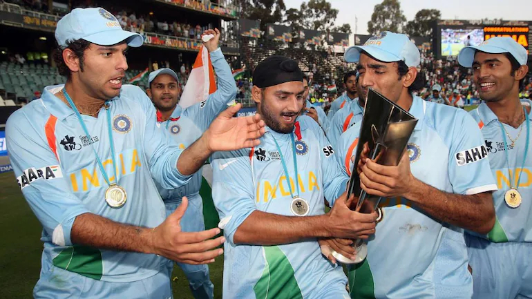 Harbhajan Singh with the 2007 T20 World Cup trophy | Getty