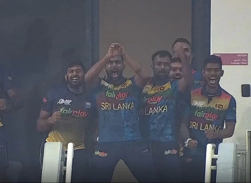 Chamika Karunaratne celebrates SL's win over Bangladesh by doing Naagin Dance | Twitter 