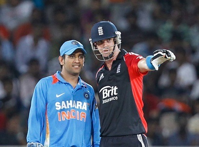 MS Dhoni and Kevin Pietersen | GETTY (FILE)