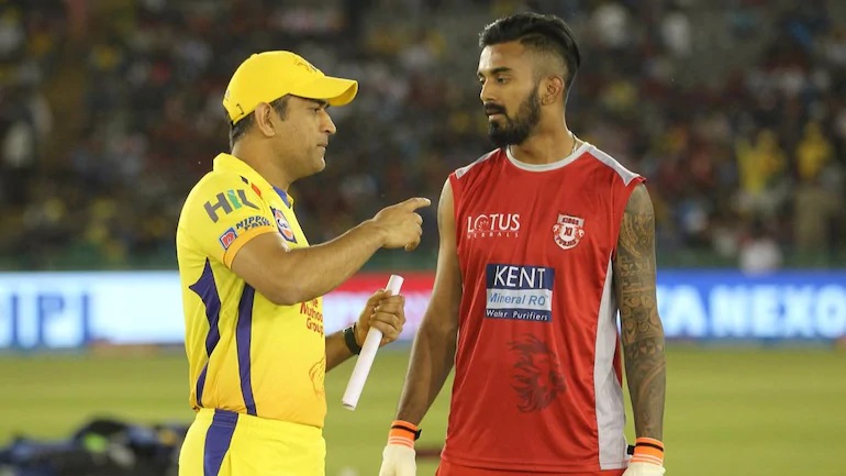 MS Dhoni with KL Rahul during IPL 2019 | Twitter