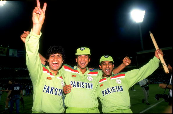 Mahmood Fazal, Wasim Akram and Aamir Sohail celebrate Pakistan's 1992 World Cup win | Getty