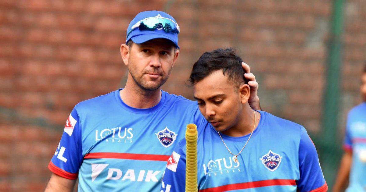 Ricky Ponting and Prithvi Shaw | @DelhiCapitals/Twitter