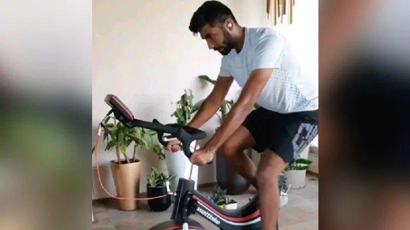 WATCH: This is how Jasprit Bumrah is keeping himself fit during lockdown