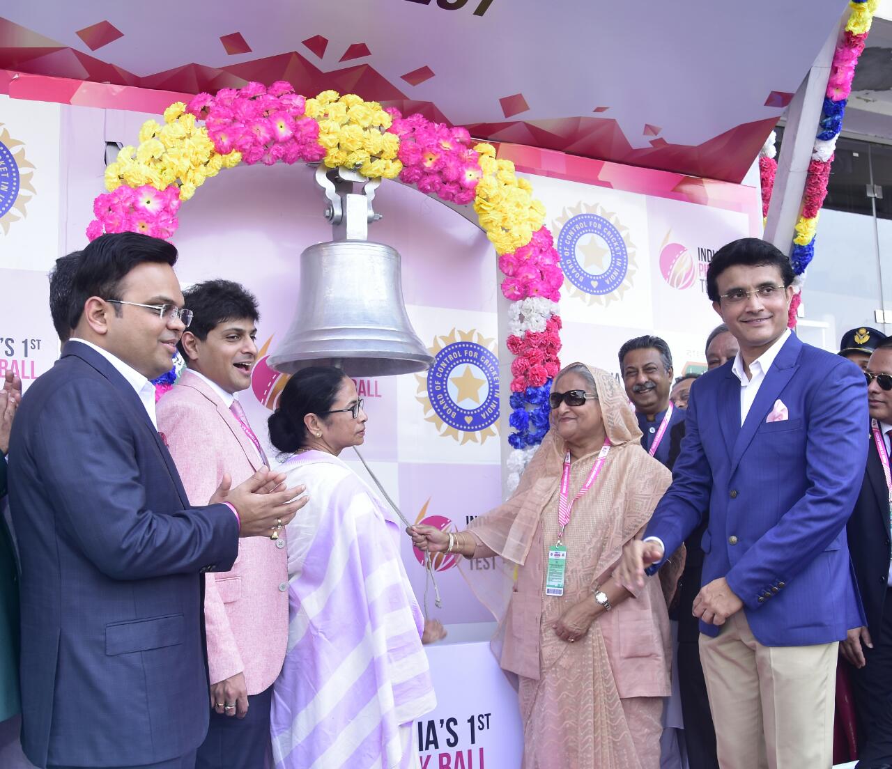 Sheikh Hasina and Mamata Banerjee rung the traditional Eden bell (Source: @CabCricket/Twitter)