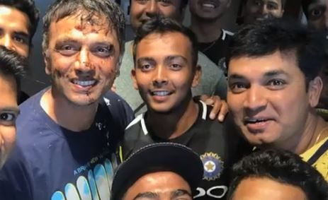 Rahul Dravid celebrates his birthday with India U-19 team (Screengrab from BCCI video)