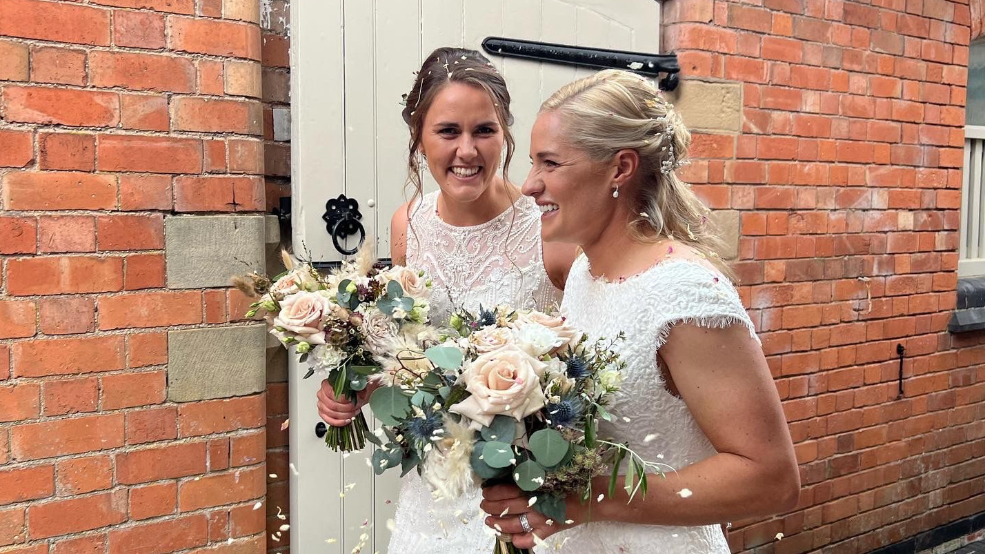 Katherine Brunt and Nat Sciver, England's 2017 World Cup winners, get married