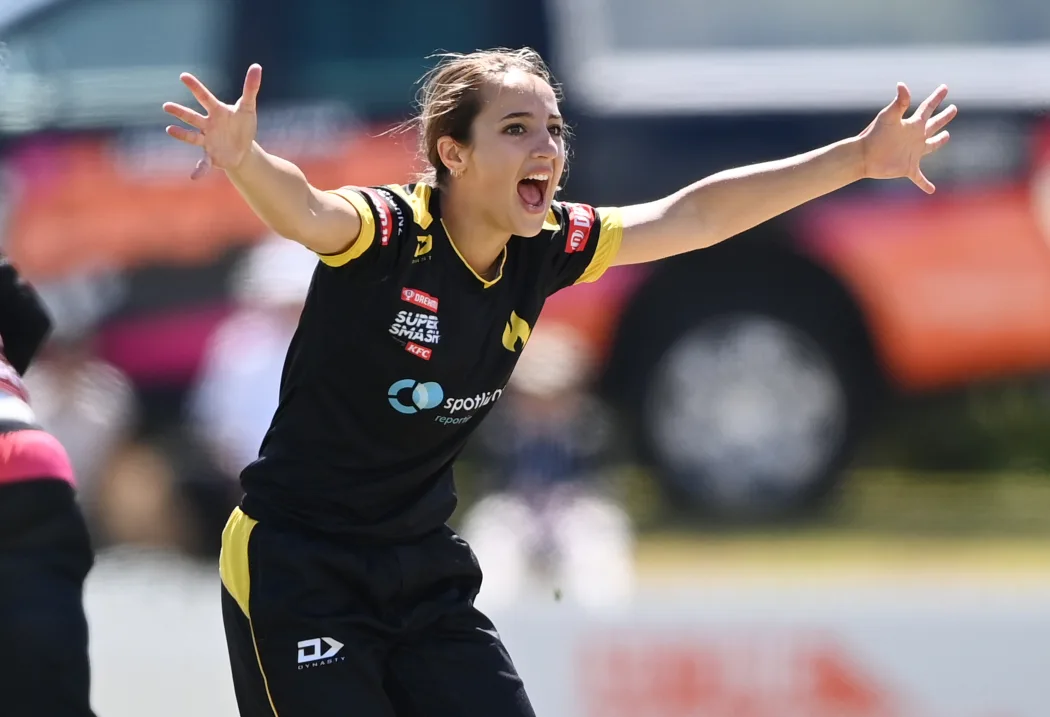 Xara Jetly plays for Wellington team in New Zealand Women's Super Smash.