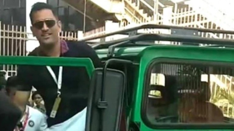 MS Dhoni owns a big green Jonga SUV, in which he recently visited the Ranchi Stadium