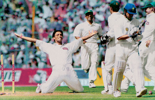 Shoaib Akhtar dismissed Sachin Tendulkar for a first ball duck for the very first time