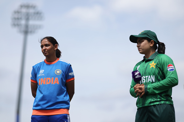 Harmanpreet and Fatima Sana didn’t exchange greetings at the toss | Getty
