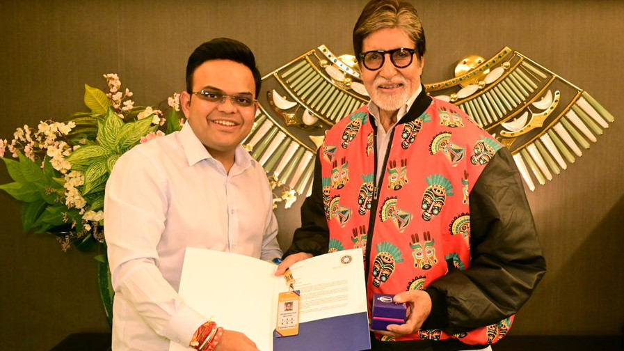 CWC 2023: BCCI secretary Jay Shah presents golden ticket for World Cup to Amitabh Bachchan