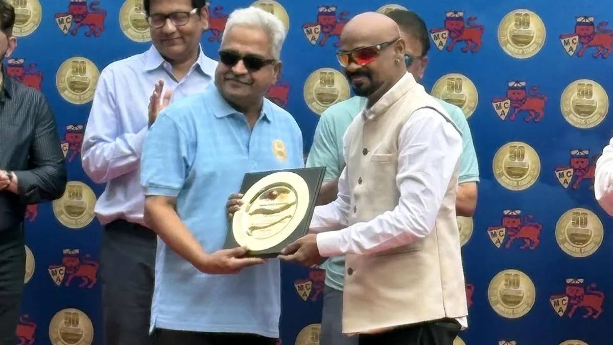 Vinod Kambli being felicitated on Wankhede Stadium's 50th anniversary | X