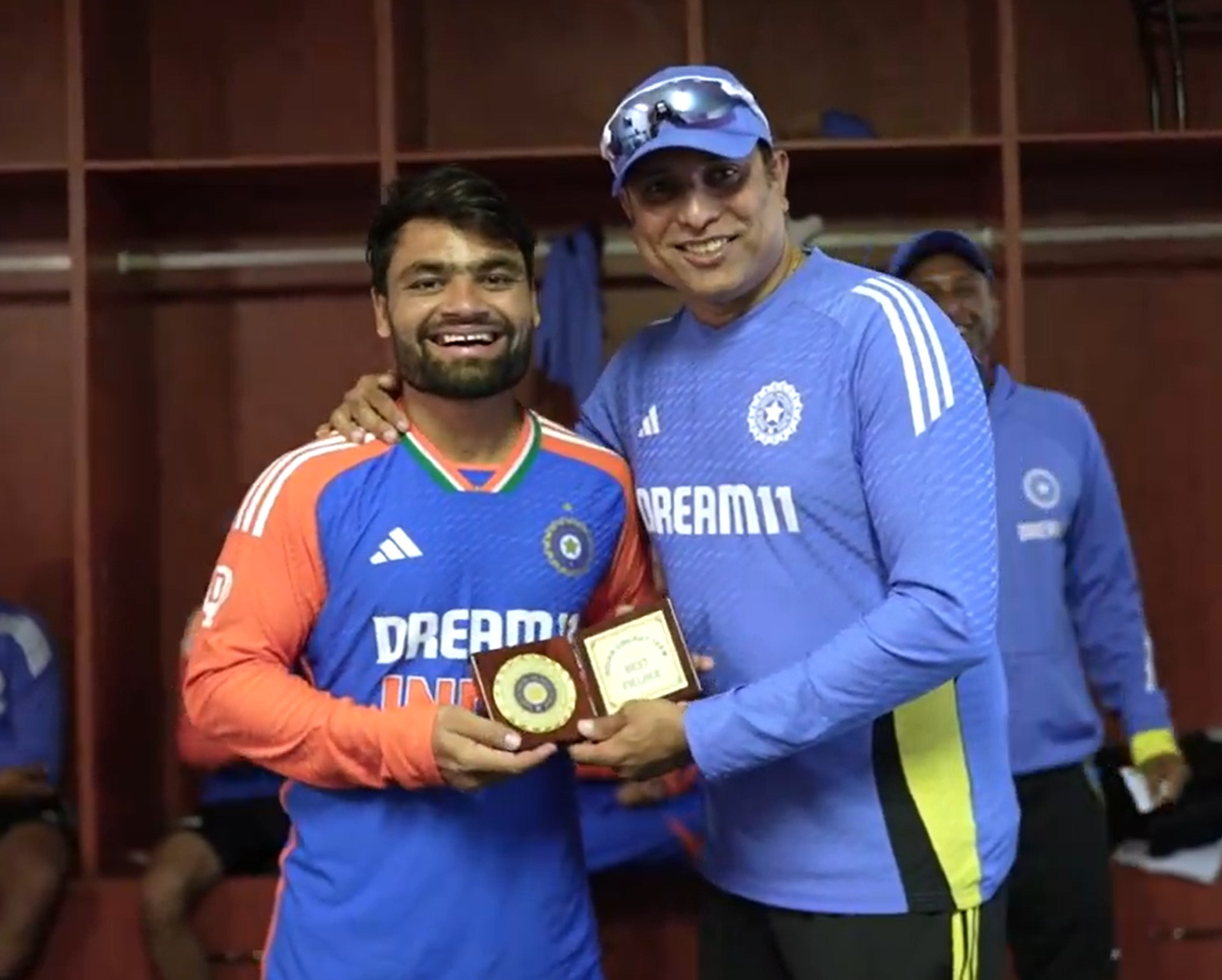 Rinku Singh received the best fielder medal from coach VVS Laxman | BCCI