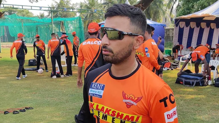 IPL 2021: Everyone panicked, especially overseas cricketers, once bubble was breached- SRH's Shreevats Goswami