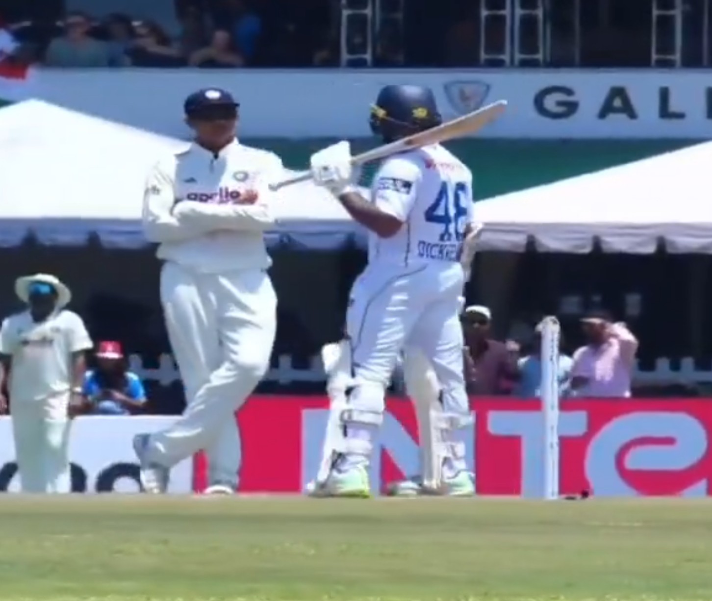 Jaiswal egged Dickwella to hit a six and made him play a false shot | X