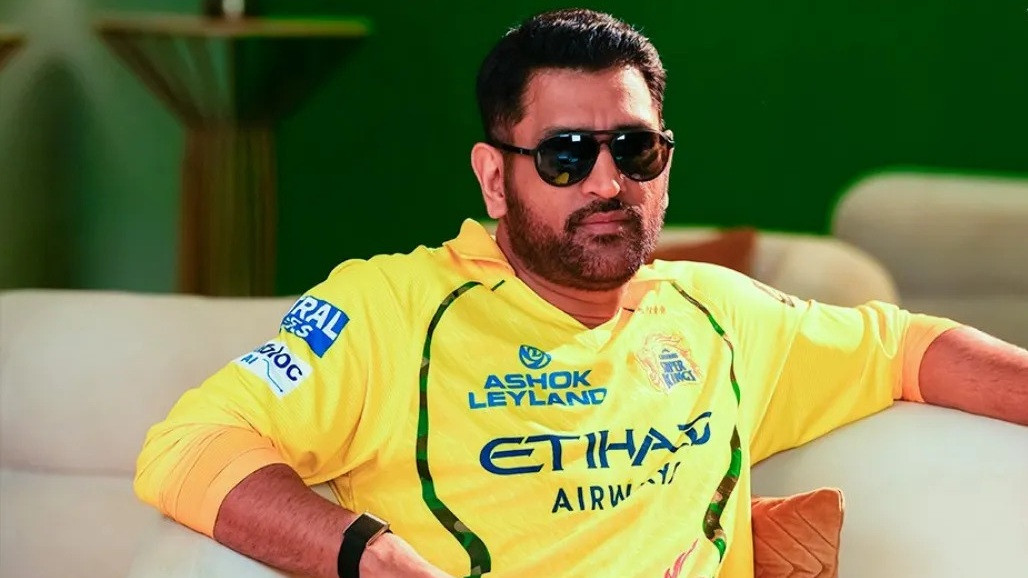 MS Dhoni | X