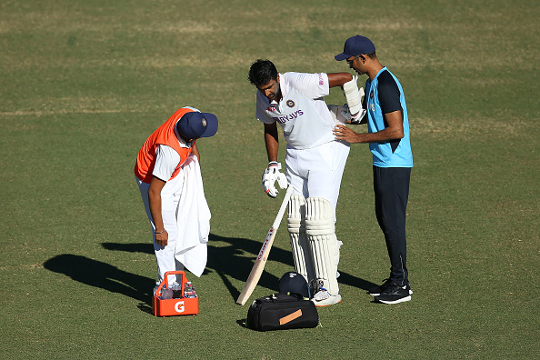 R Ashwin batted enduring pain against Australia | GETTY 