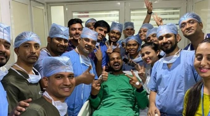 Shikhar Dhawan in a hospital after leg injury | Twitter