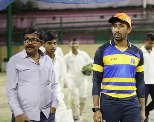 Wridhhiman Saha with his childhood coach Jayanta Bhowmick (L) | TOI Photo