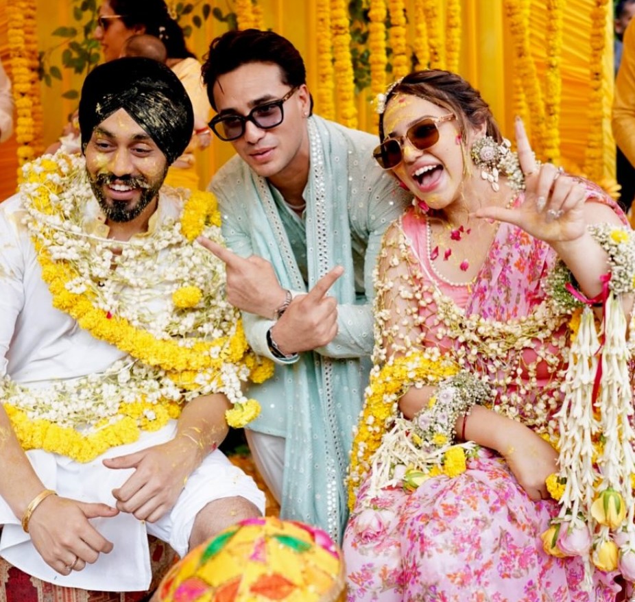 Abhishek Sharma with sister Komal and Lovish | Instagram