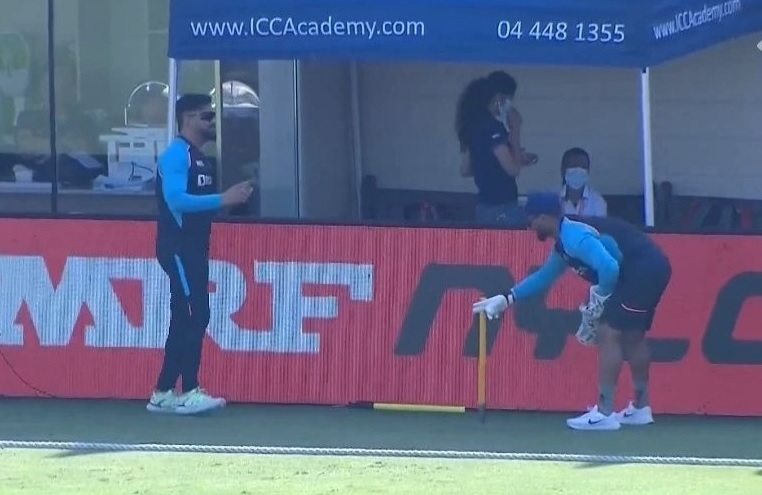 Dhoni was seen giving Pant keeping tips and helping him sharpen his skills | Twitter
