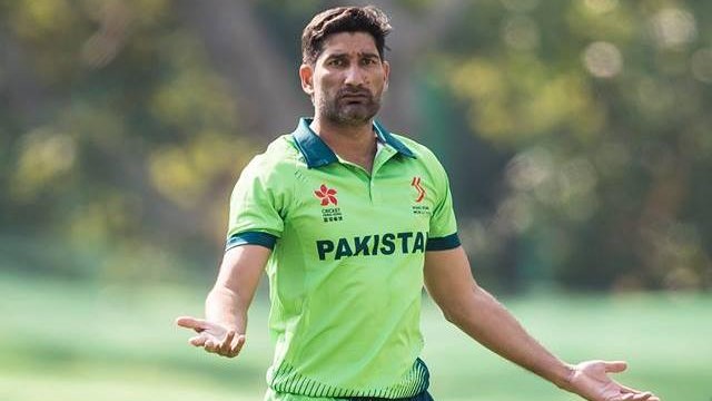 Sohail Tanvir tells fellow Pakistani cricketers to use social media with sanity 