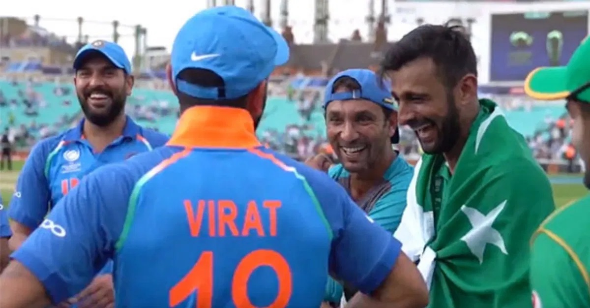 India and Pakistan players sharing laugh together | Twitter