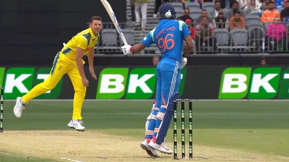 Shreyas Iyer fell for 11 runs, gloving the ball to keeper off Josh Hazlewood. | X