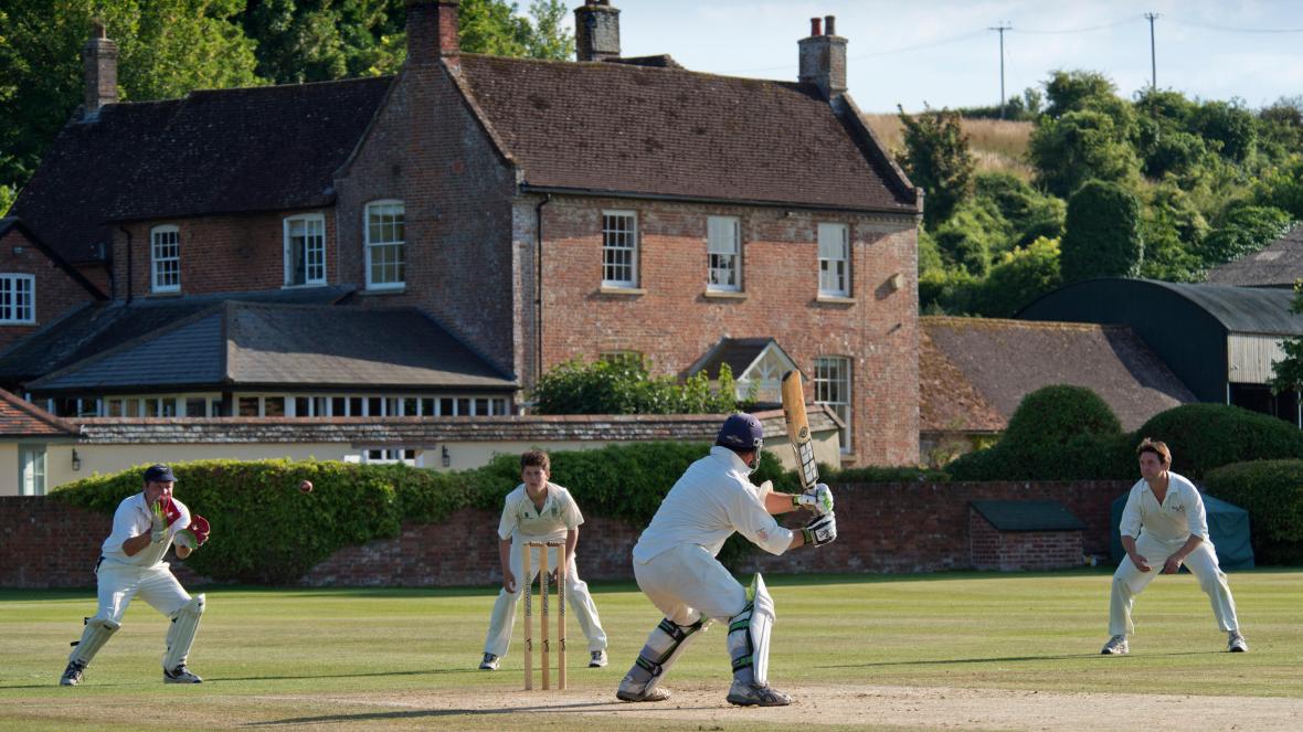 Amateur cricket remains banned in England | Twitter