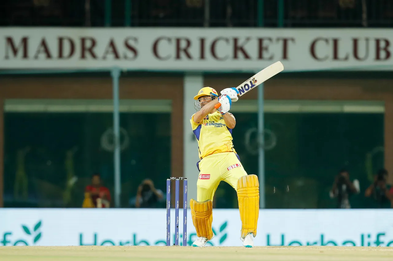 MS Dhoni completed 5,000 runs in IPL during his short stay at the crease | IPL-BCCI